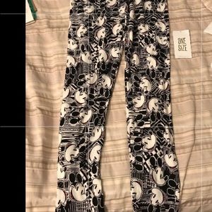 Black and white Mickey lularoe leggings